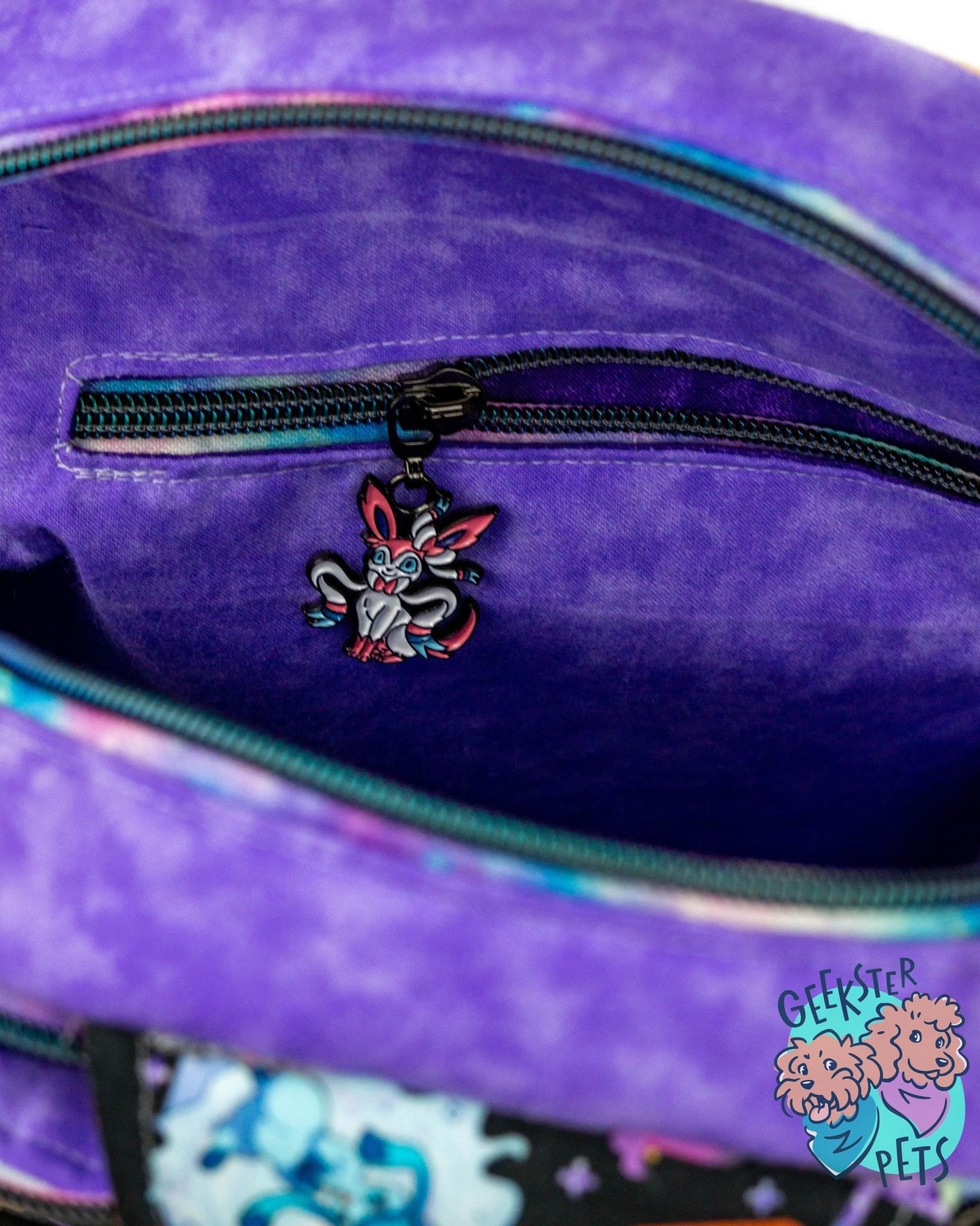 Support the tester! www.GeeksterPets.com @geeksterpets on FB and IG